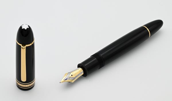 Montblanc Meisterstuck 149 - Penna stilografica in resina nera con particolari dorati