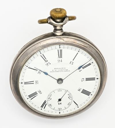 Regina Watch Co., Orologio da tasca con scappamento ad ancora spirale Breguet e registrazione mic...