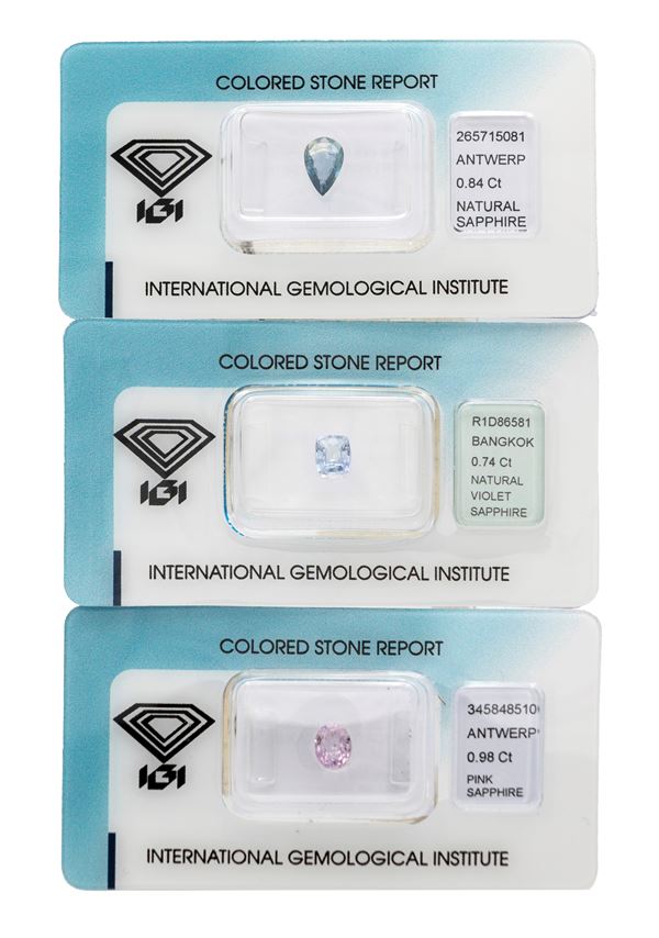Collezione di tre zaffiri blu e rosa
