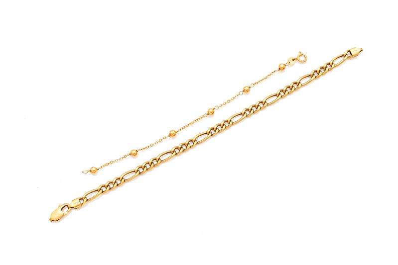 Coppia di bracciali in oro giallo 750, lunghezza cm 14 e cm 18