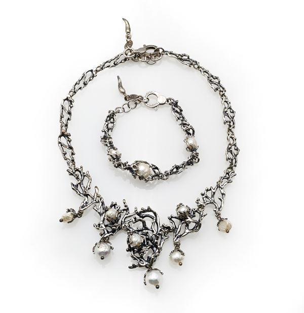 Raspini, parure girocollo e bracciale in argento e perle