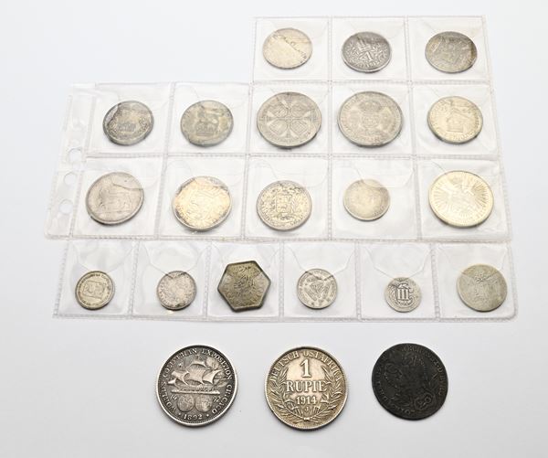 1/2 Dollaro 1892 Esposizione di Chicago; 1 Rupia 1914J Ostafrika; 20 Kreuzer 1793B e altre 17 monete del XX secolo e 1 medaglietta