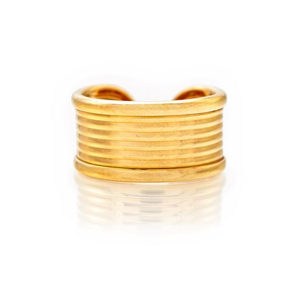 Anello in oro a fascia