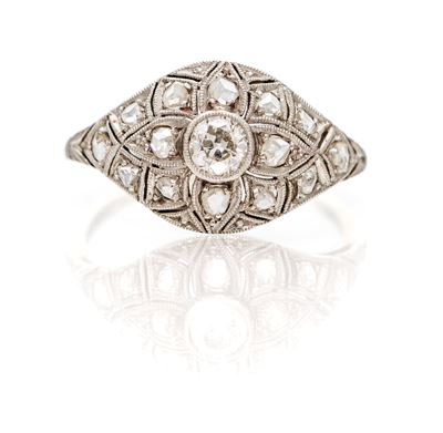 Anello in oro bianco 750/000 con diamanti, misura 16