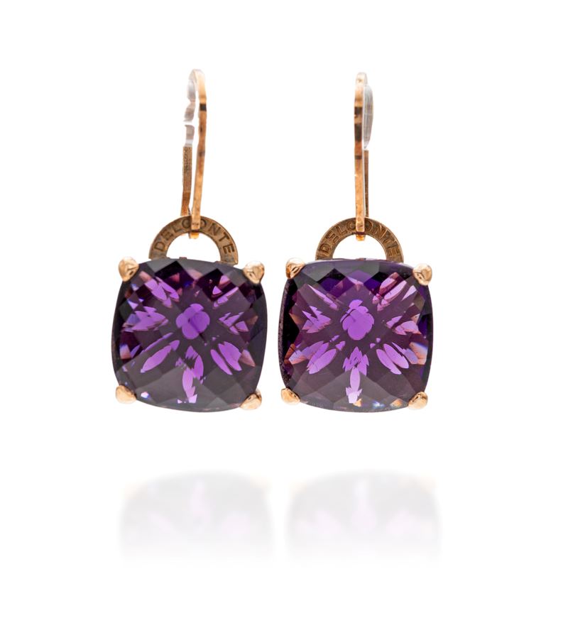 Orecchini in oro rosa 375/000 con ametiste, dimensioni 2,5 x 1 cm