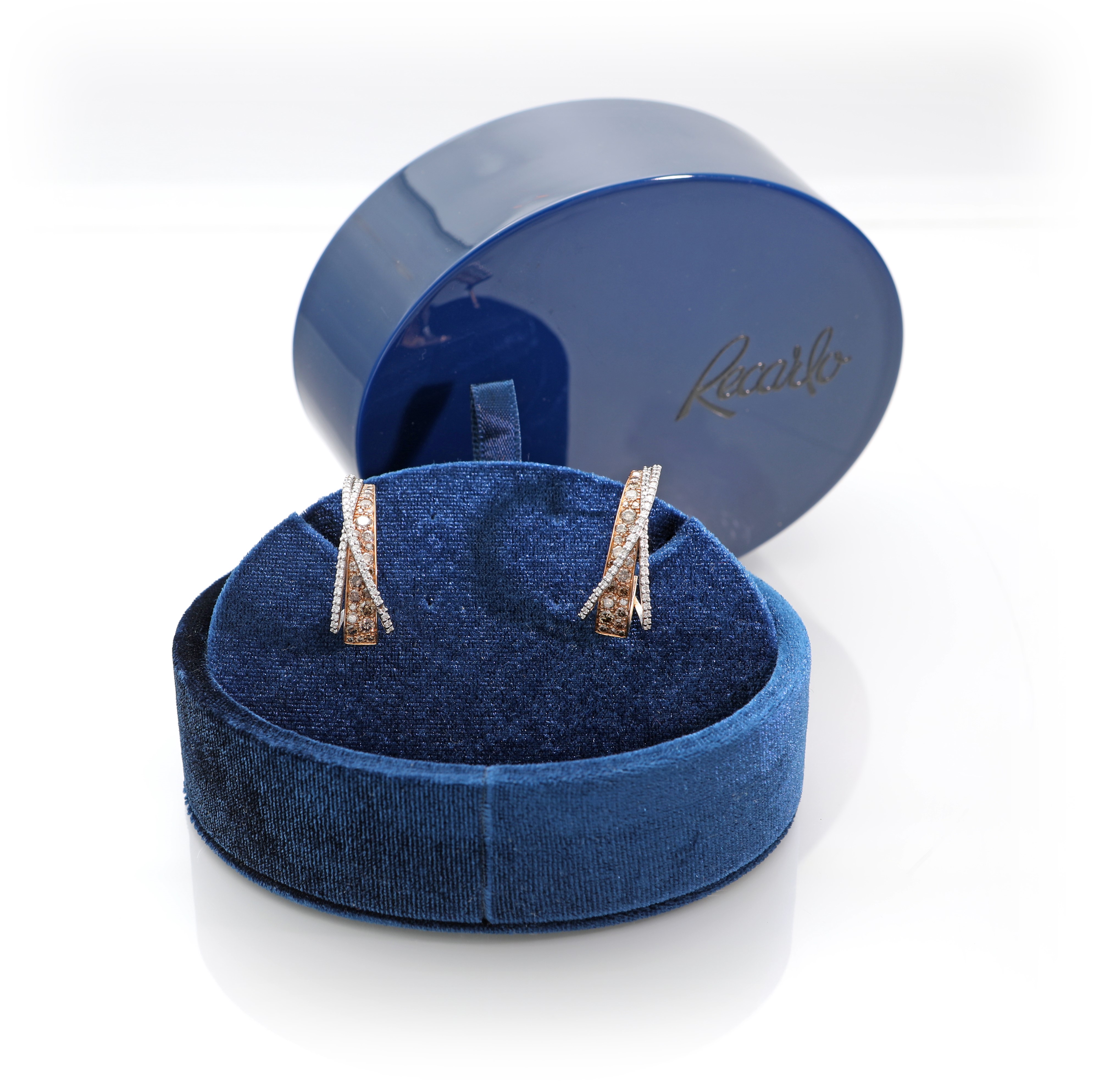 Re Carlo, coppia di orecchini in oro e brillanti