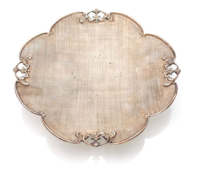 Alzatina in argento satinato, cm 4x26,5, gr. 444