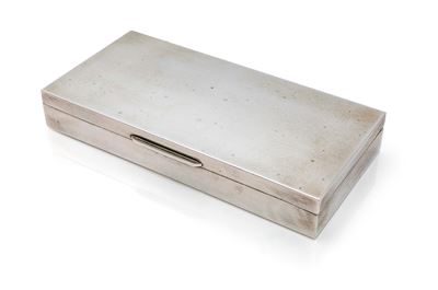 Scatola rettangolare in legno, rivestita in argento, cm 3x21x10