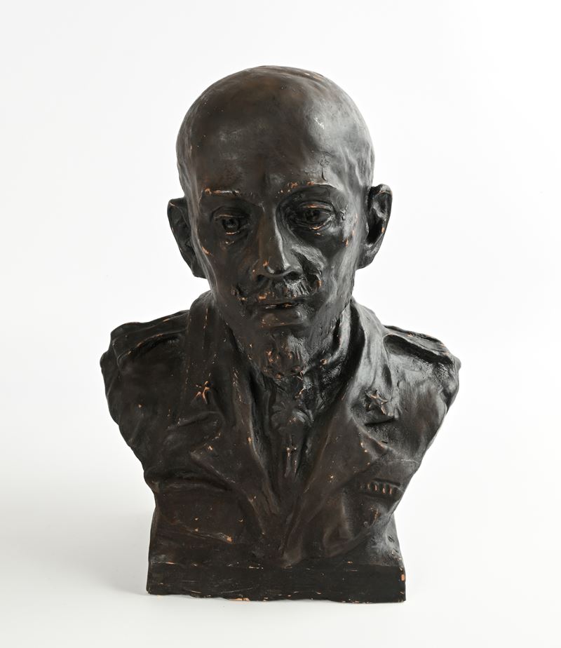 Ritratto mezzobusto di Gabriele D'Annunzio