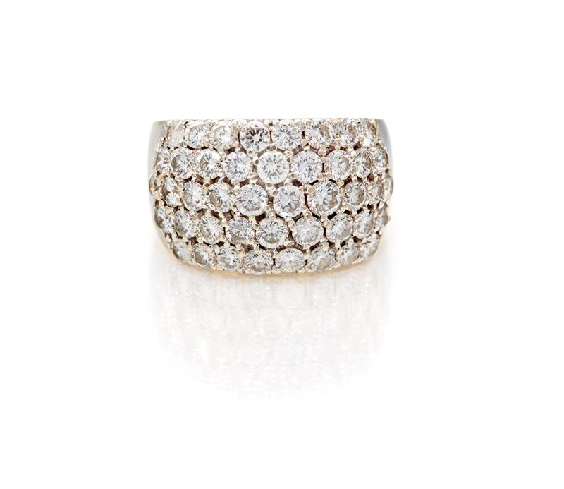 Anello a fascia in oro e brillanti
