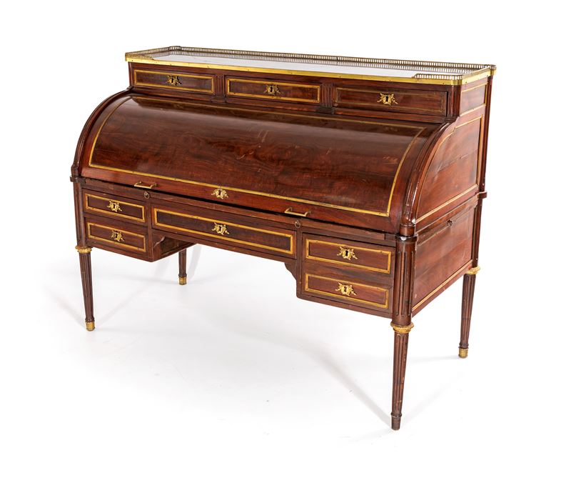 Bureau cylindre da centro d'epoca Luigi XVI con finiture in metallo dorato