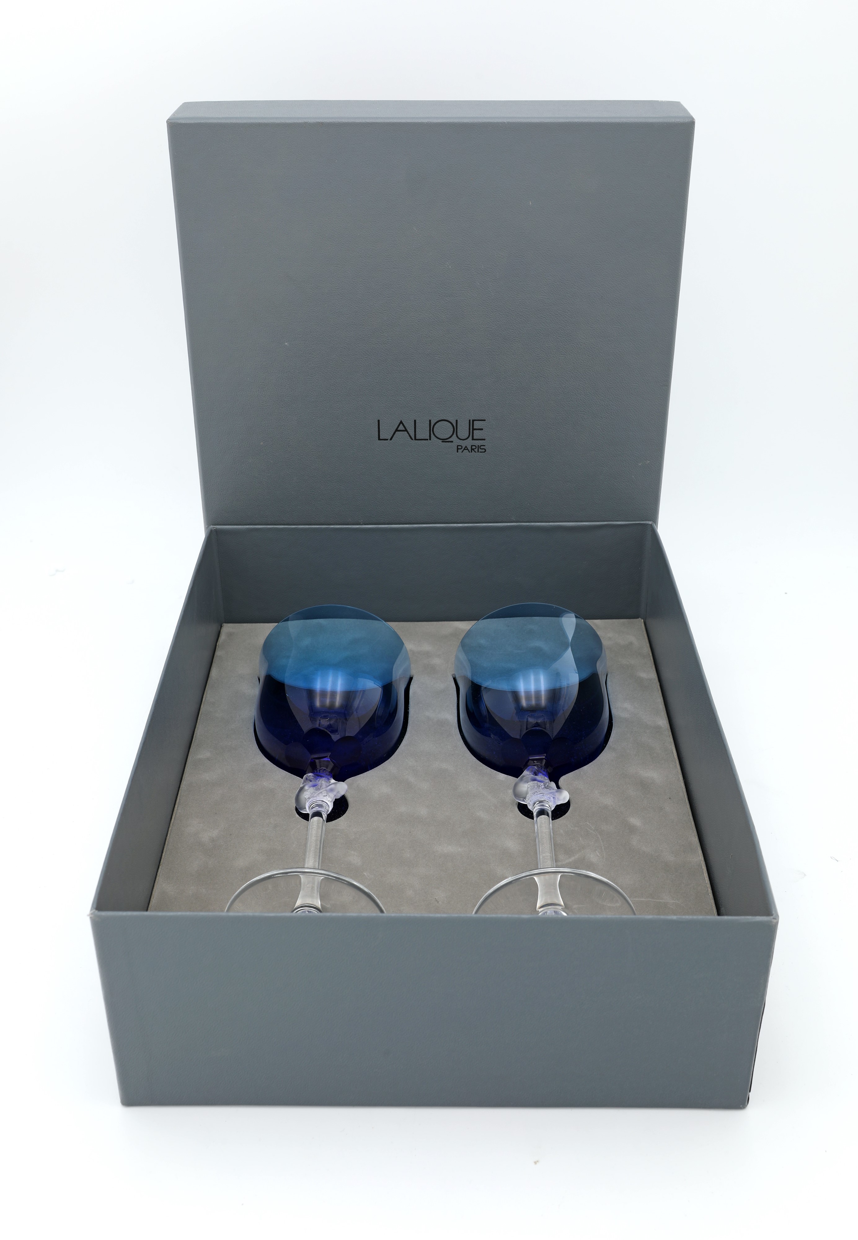 Coppia di calici modello Roxane Blu di Lalique