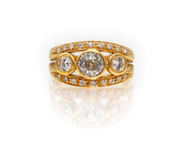Anello in oro e 3 diamanti