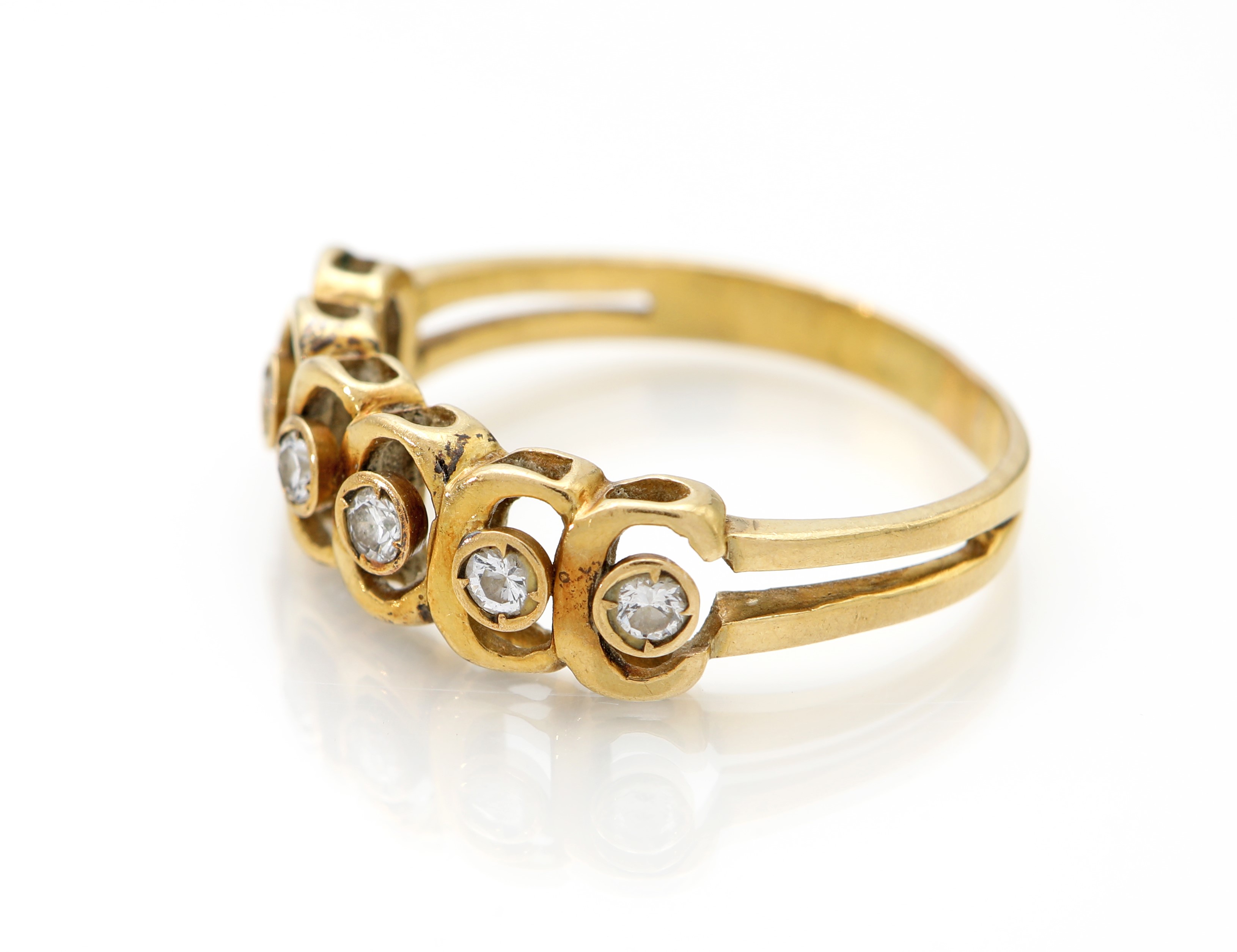 Anello a riviera in oro giallo 750/000 con brillanti