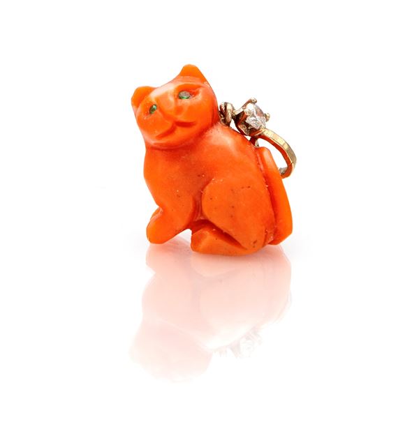 Pendente in corallo oro e brillantino