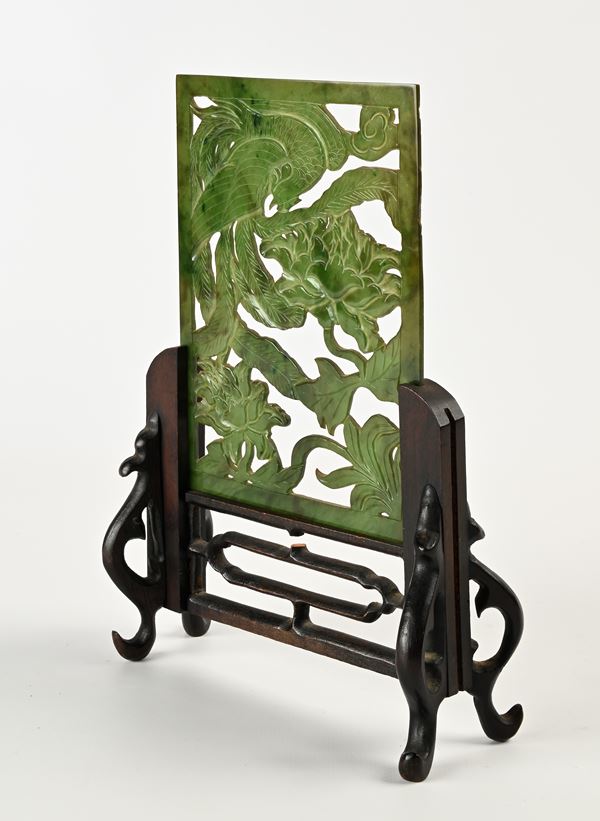 Intaglio in giada verde, Cina, XX secolo