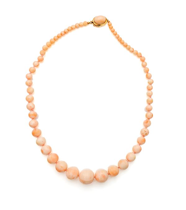 Collana in corallo rosa e oro