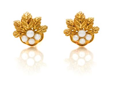 Orecchini in oro giallo 750/000 e perle, coppia