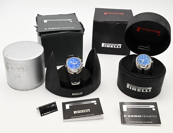 2 Orologi da polso da uomo Pirelli: PZero Tempo 3H Auto - Automatico in acciaio con datario; Water Resistant 100mt, con cinturino in caucciù e deployant; PZero Tempo Ronda 5040D Cronografo con datario al quarzo in acciaio e titanio. Water Resistant 100mt, con cinturino in pelle e deployant
