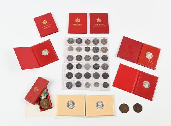 Lotto monete Pio XI, Pio XII, Pio IX, sei 500 lire sede vacante, due 1000 lire Giovanni Paolo I, medaglia Benemerenti  - Auction Time Auction - Numismatic - Casa d'Aste Arcadia