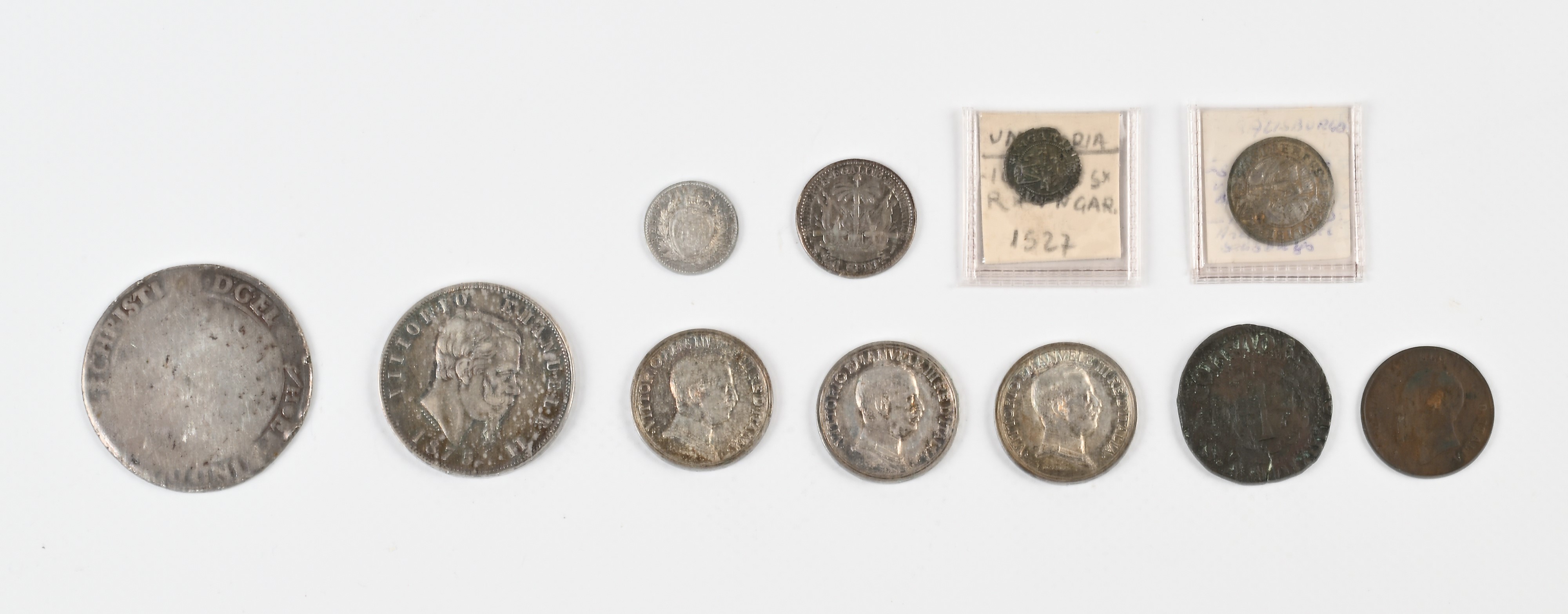 Regno d’Italia, serie di monete e tagli fra cinque lire, due lire, 5 e 50 centesimi, con Scudo di...