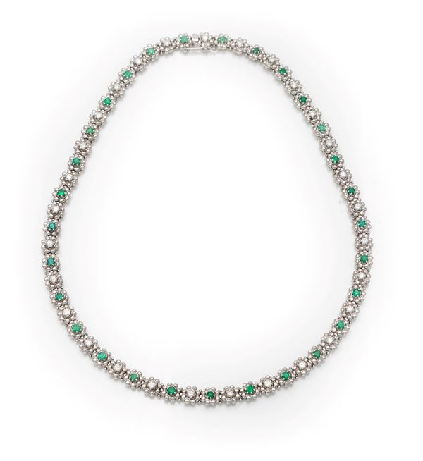 Girocollo in oro, brillanti e smeraldi