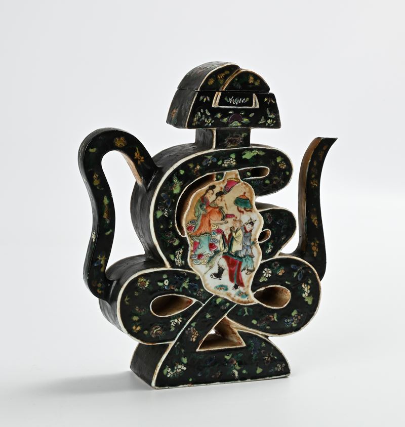 Teiera in porcellana "ideogramma"