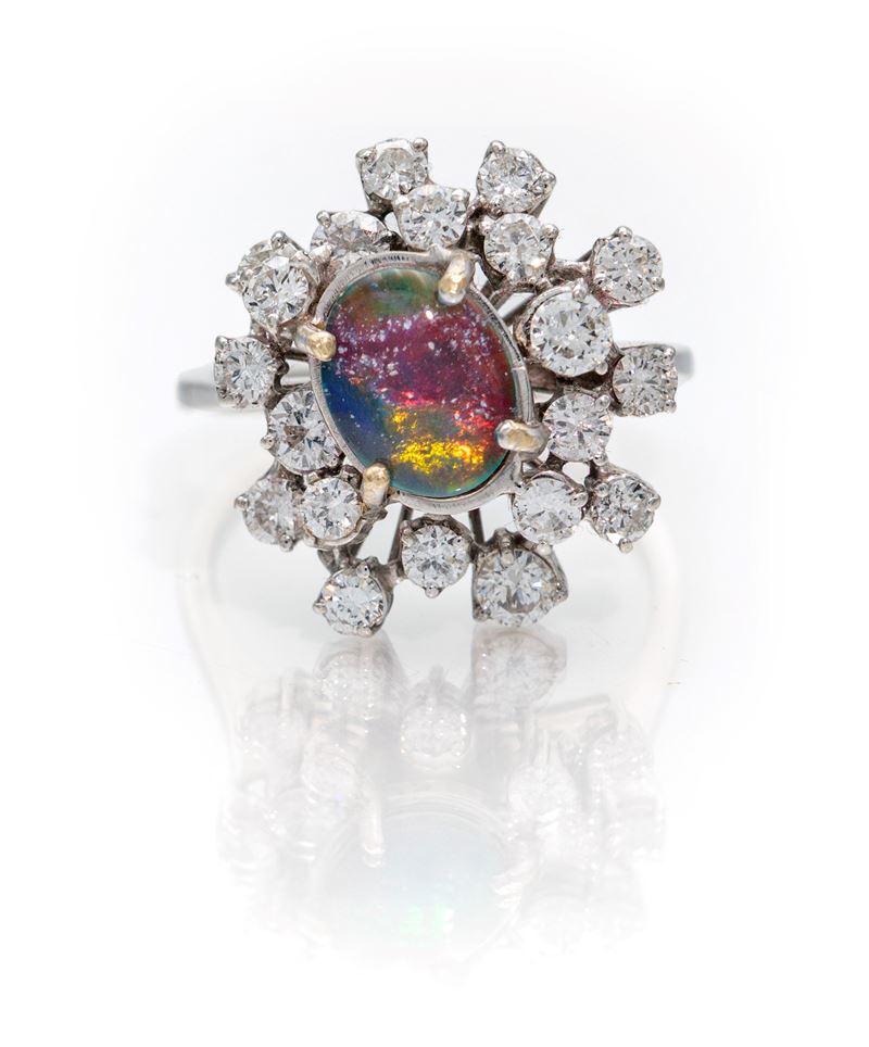 Anello a fiore in oro bianco 750, brillanti e opale