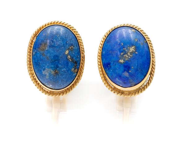 Coppia di orecchini in oro e lapislazzuli