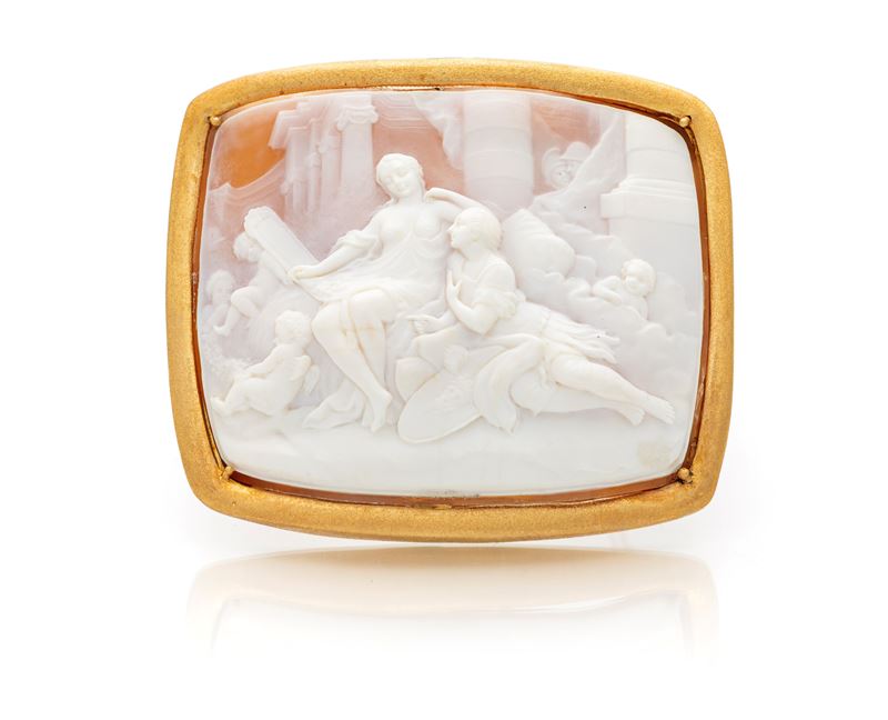 C. Manasio, Spilla in oro giallo e cammeo allegorico su conchiglia