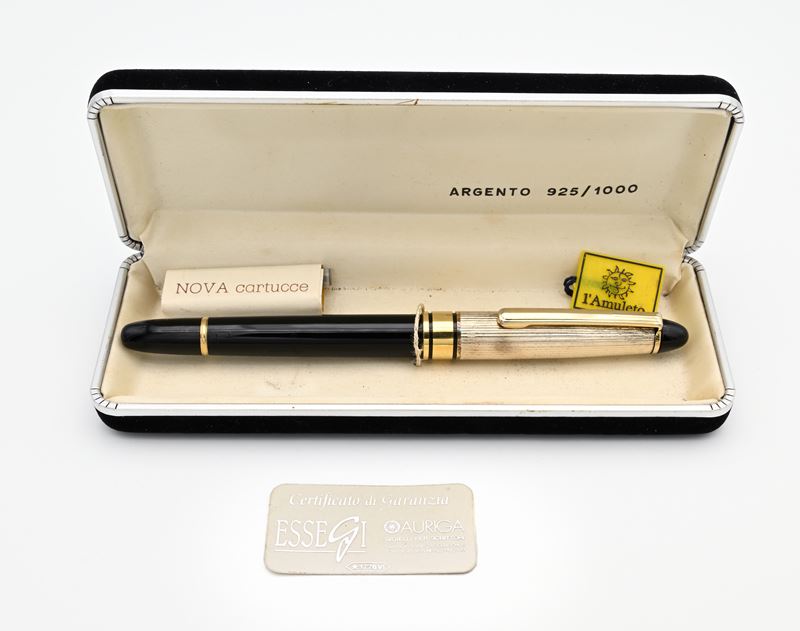 Essegi Auriga, Penna stilografica in resina nera con cappuccio in argento sterling 925/000