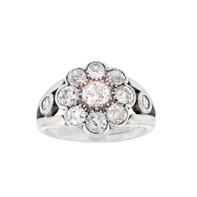 Anello in Oro Bianco Fiore di Diamanti