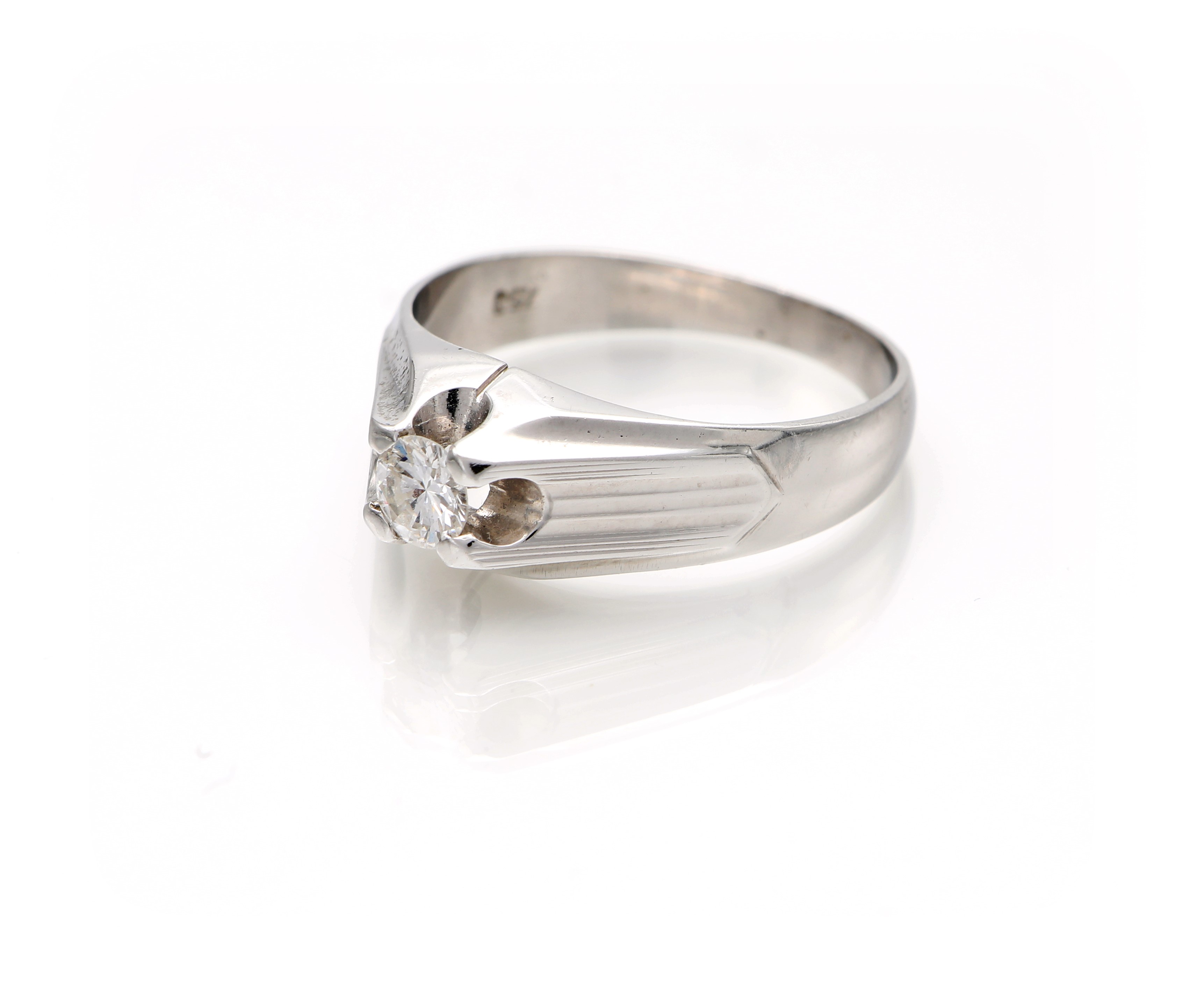 Anello da uomo in oro bianco 18k con diamante di circa 0.20 ct