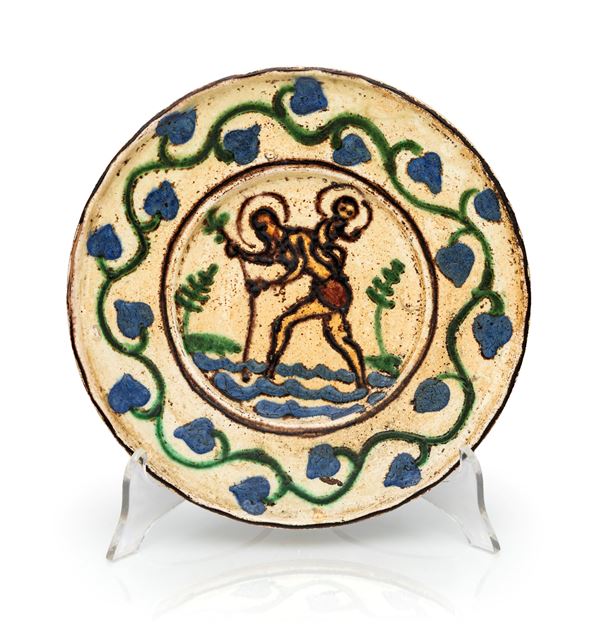 Piatto in maiolica decorata a zaffera in blu, verde ramina e manganese, Viterbo, XV secolo