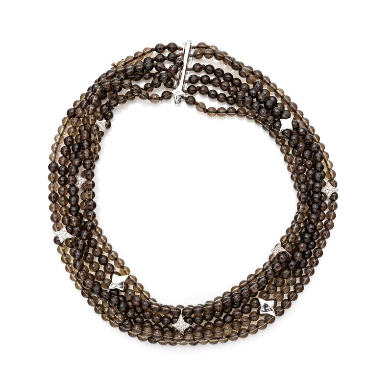 Collana in oro bianco 750/000 con brillanti e quarzi fumé