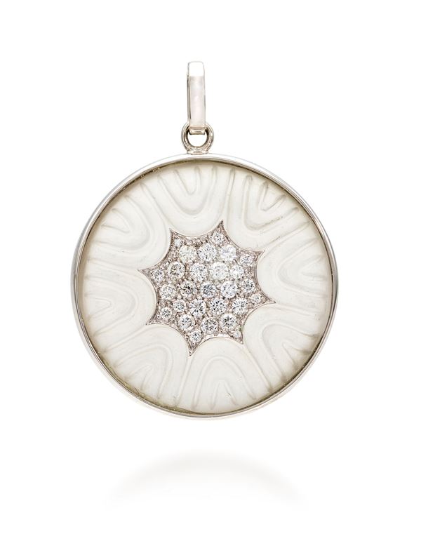 Pendente in oro, cristallo di rocca e brillanti