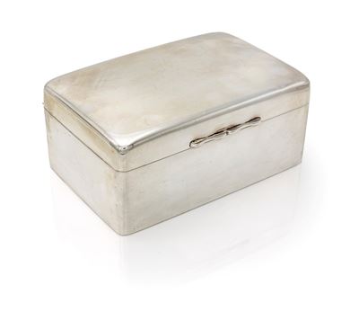 Scatola rettangolare in legno rivestita in argento, cm 6x13,5x9