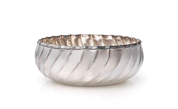 Porta bonbons in argento con scanalature diagonali