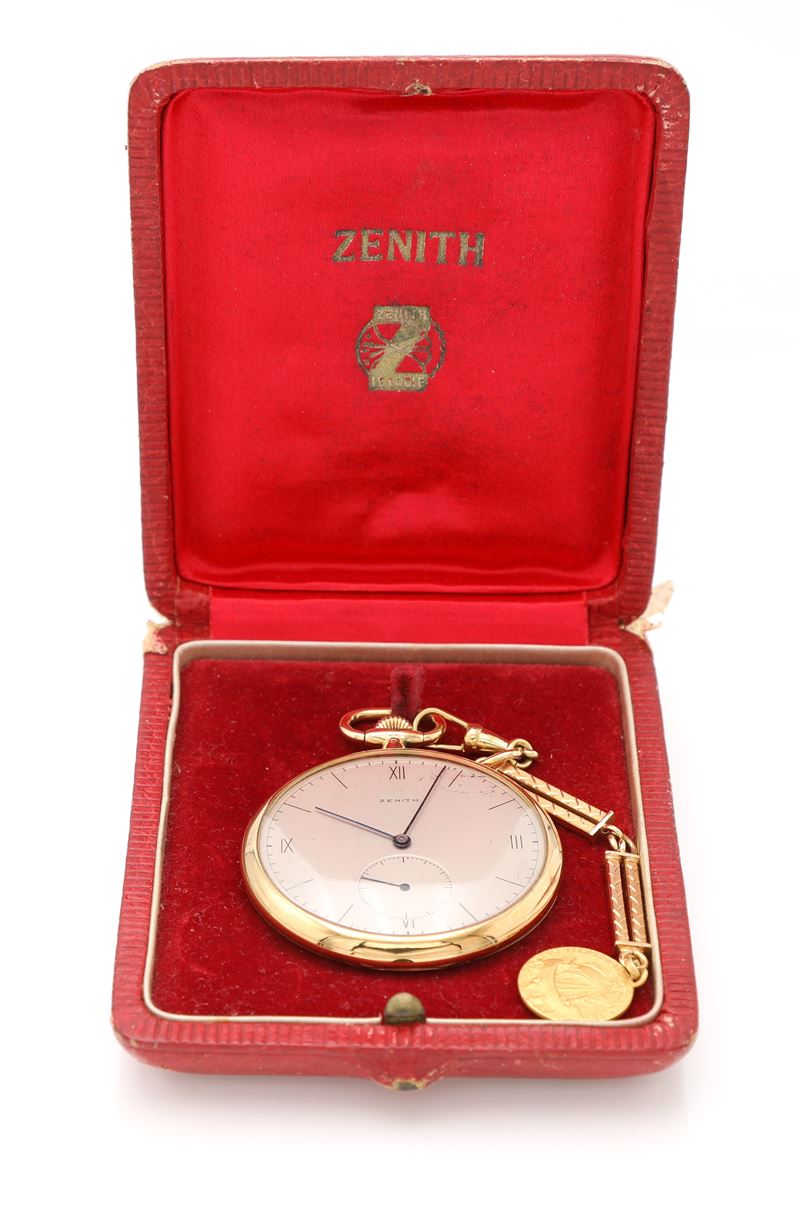 Zenith, orologio da tasca in oro giallo 750/000 con quadrante argentato, anni ’40