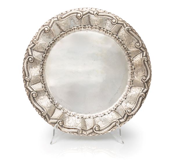 Grande piatto circolare in argento 800/000
