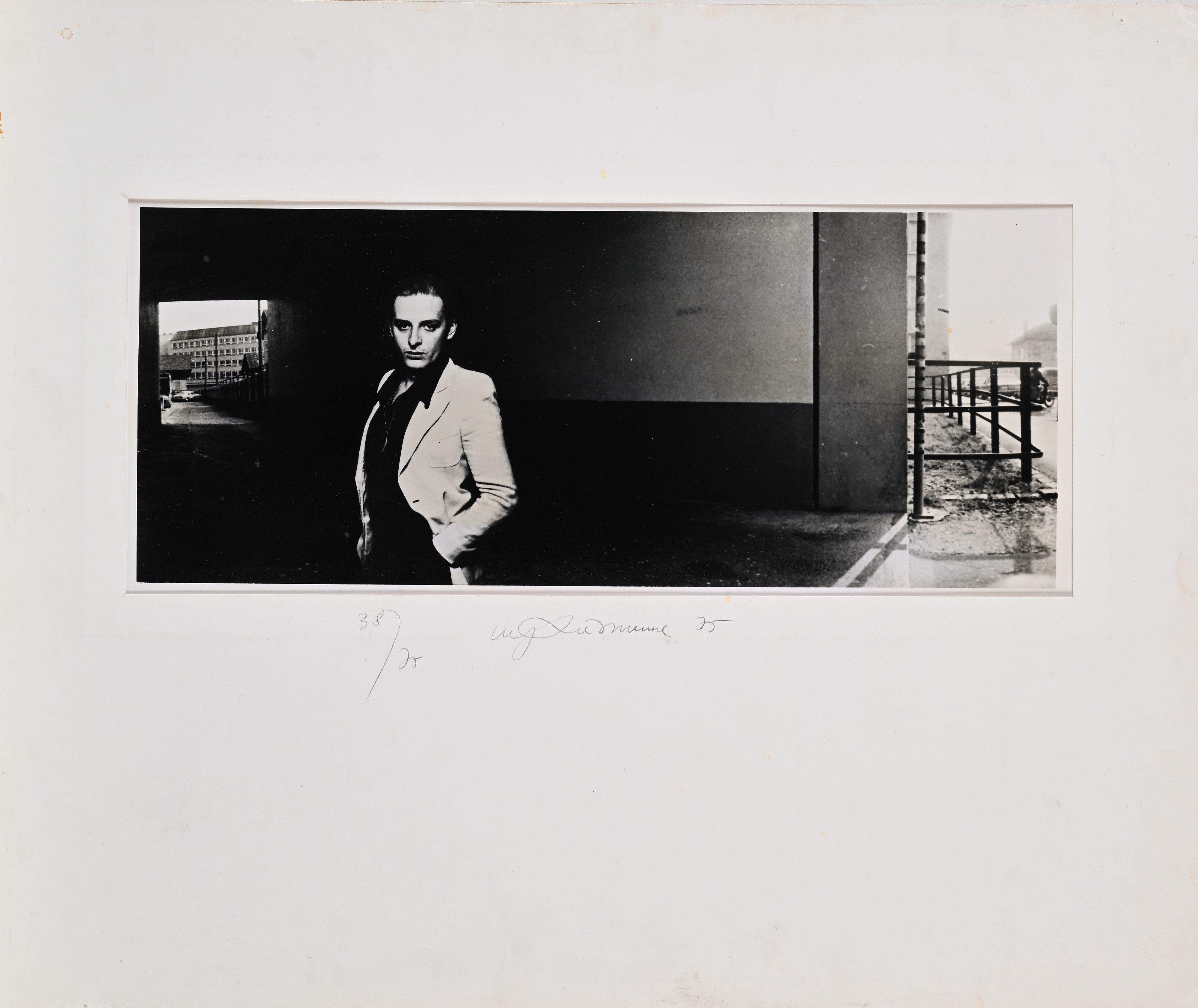 dalla serie "Un'isola nell'aria"