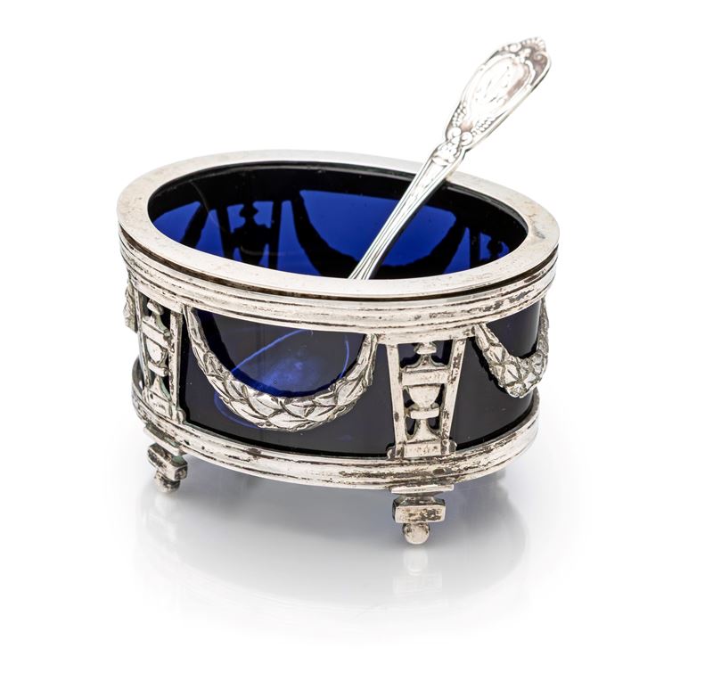 Saliera ovale in argento con cucchiaino, Francia, prima metà del XIX secolo