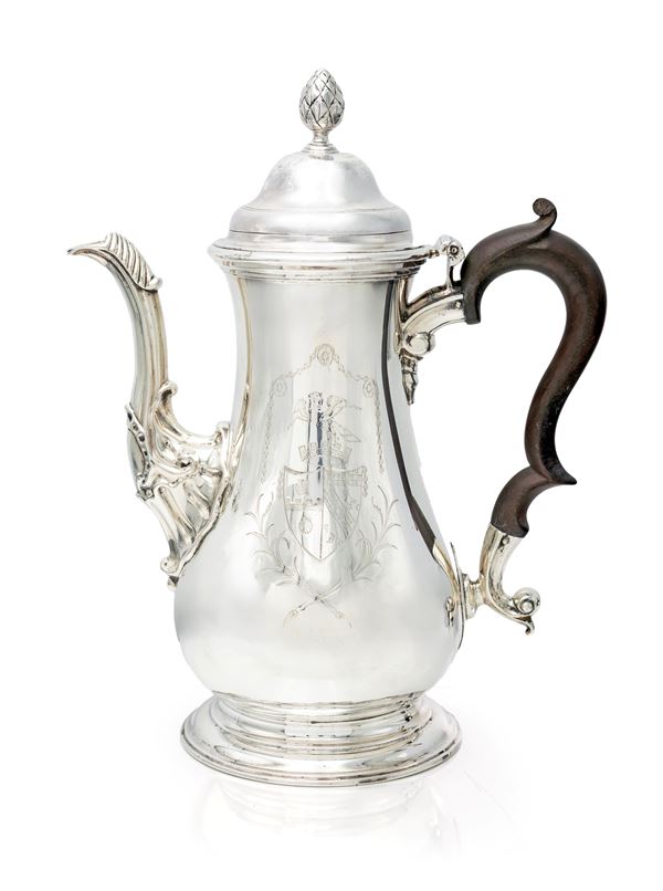 Caffettiera in argento 925/000, Giorgio II, Londra 1757, argentiere Robert Albin Cok (manico in legno)