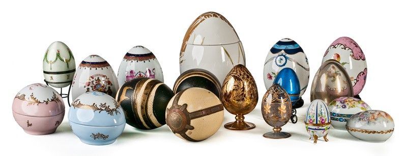 RACCOLTA DI DICIOTTO UOVA