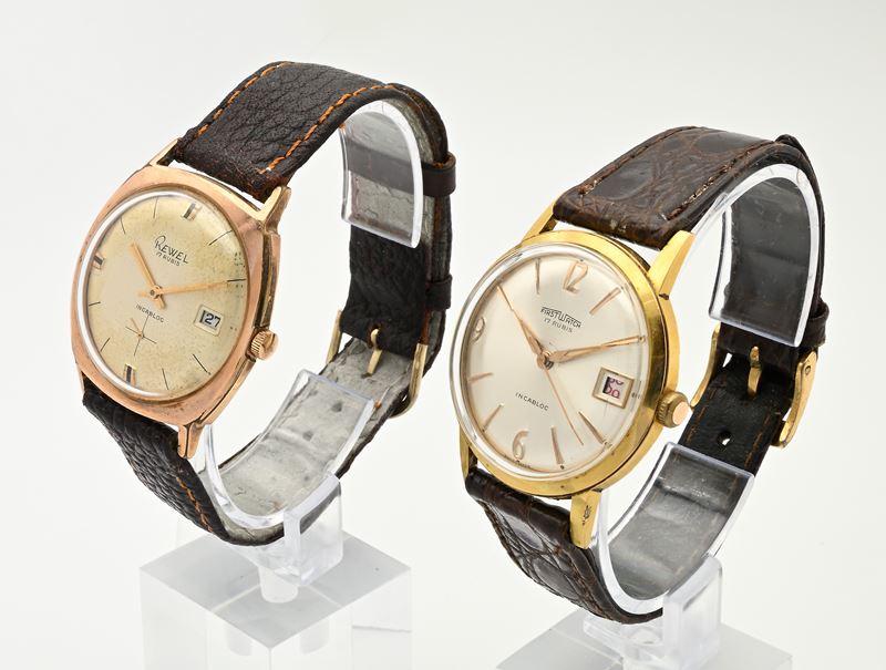2 Orologi da Polso a Carica Meccanica con Datario da Uomo in Metallo Placcato in Oro Giallo 10m c...