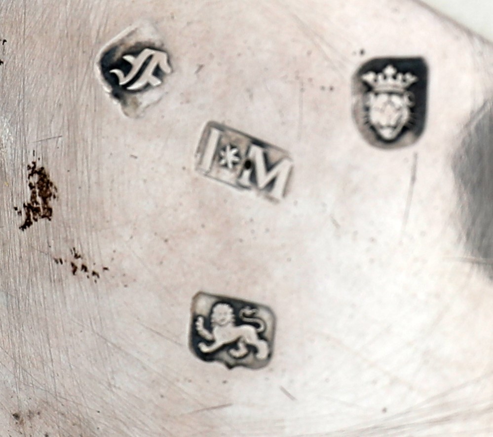 Jacob Marsh o John Moore, Tankard in argento in stile Giorgio III, Londra 1761
