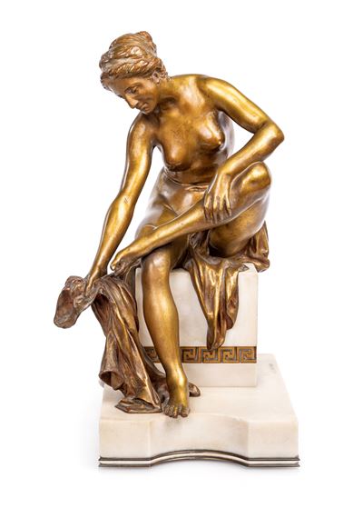 Bagnante - bronzo a patina dorata su base in marmo