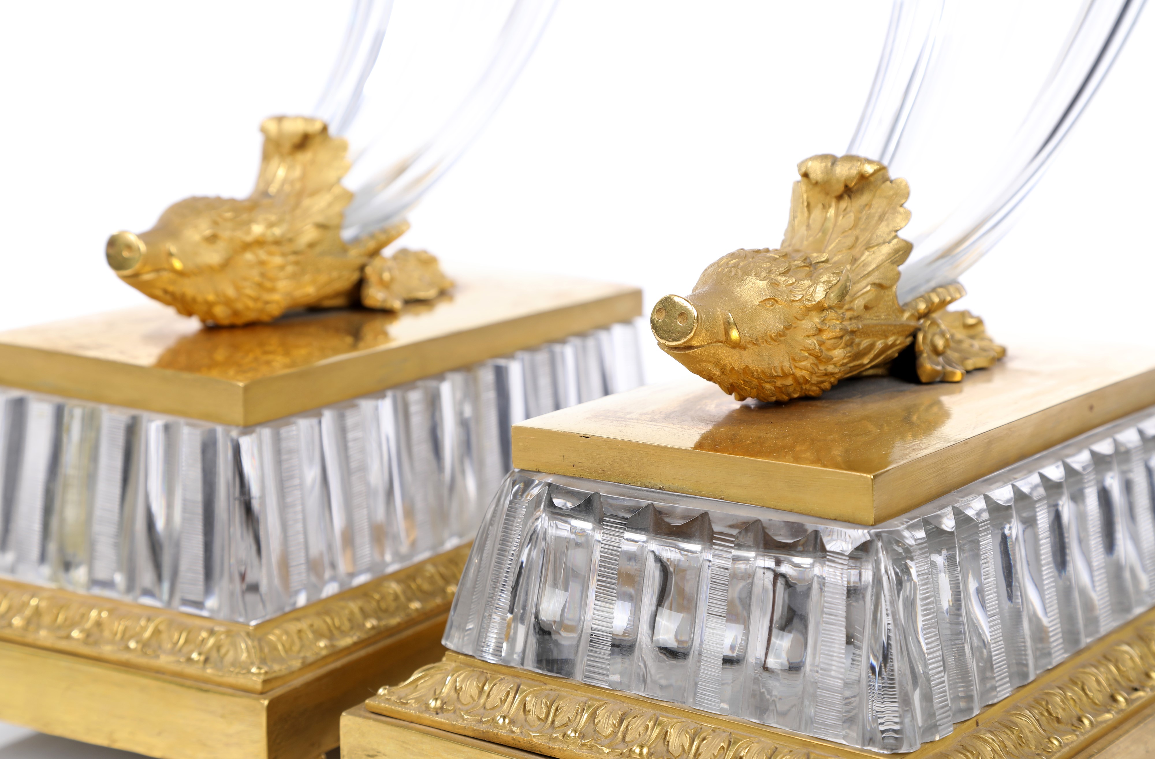 Coppia di cornucopie in cristallo e bronzo dorato, Francia, XIX secolo