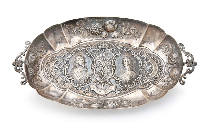 Alzatina ovale in argento sbalzato, Birmingham 1901