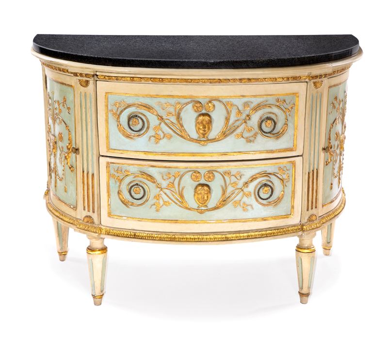 Cassettone a demi-lune in legno laccato, Piemonte, fine del XVIII secolo